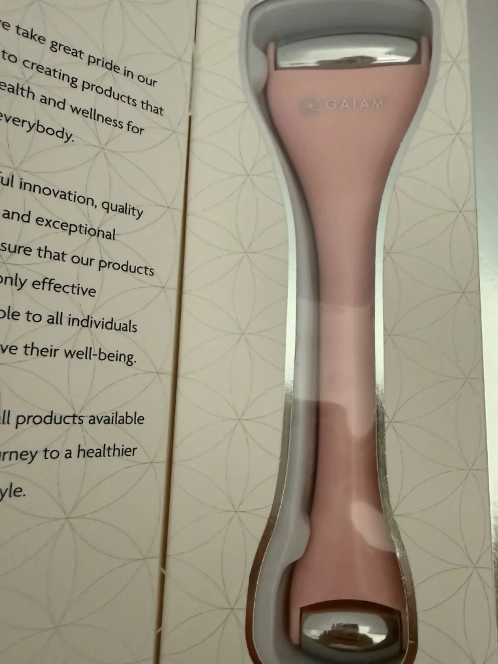 GAIAM | Dual-Ended METAL Facial Roller | PINK - GREEN | Relaxing Massage Roller